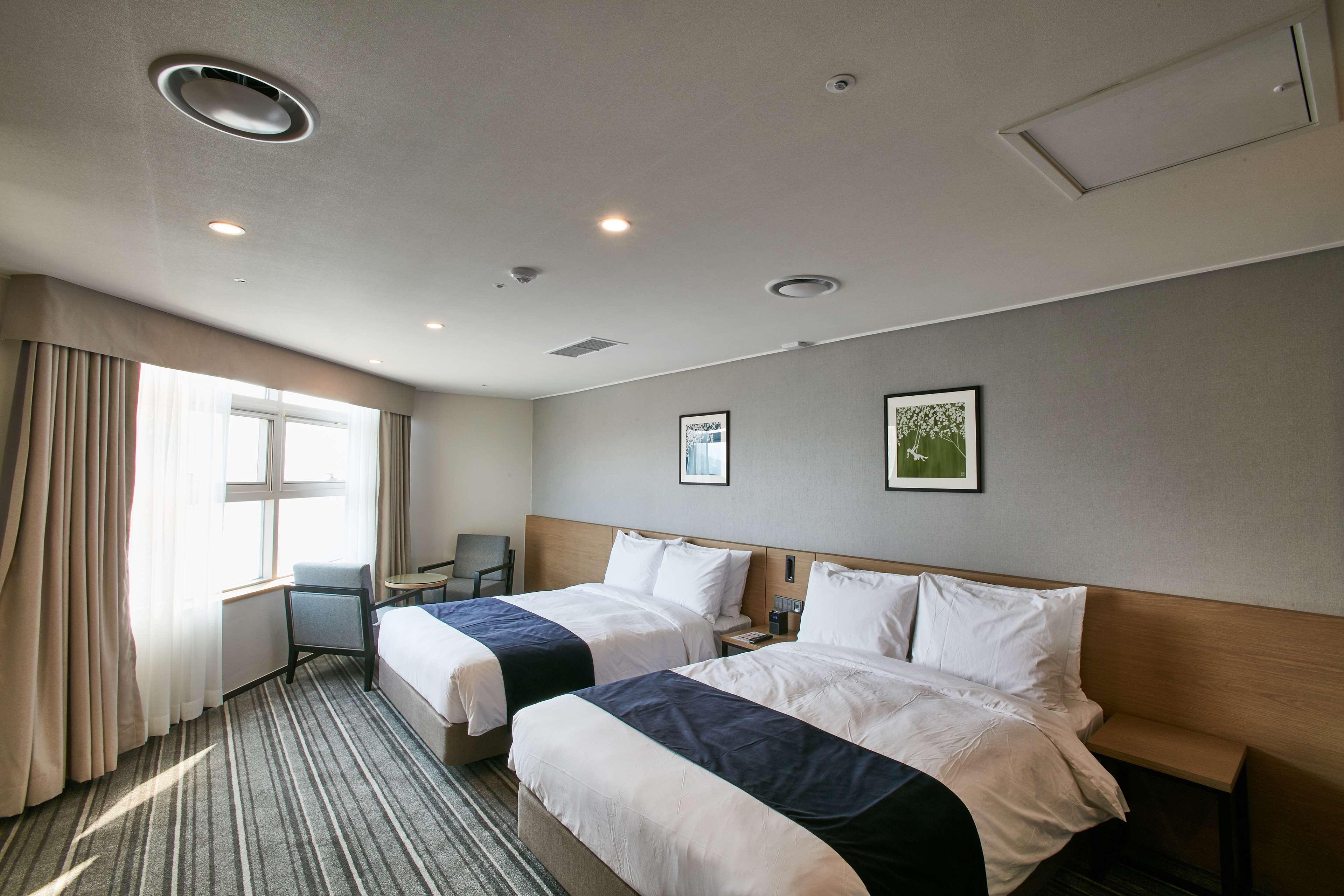 Western San Antonio 4* Elmendorf