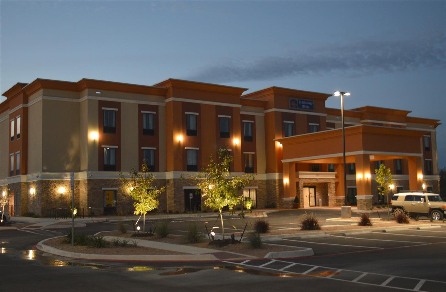 Western San Antonio 4* Elmendorf