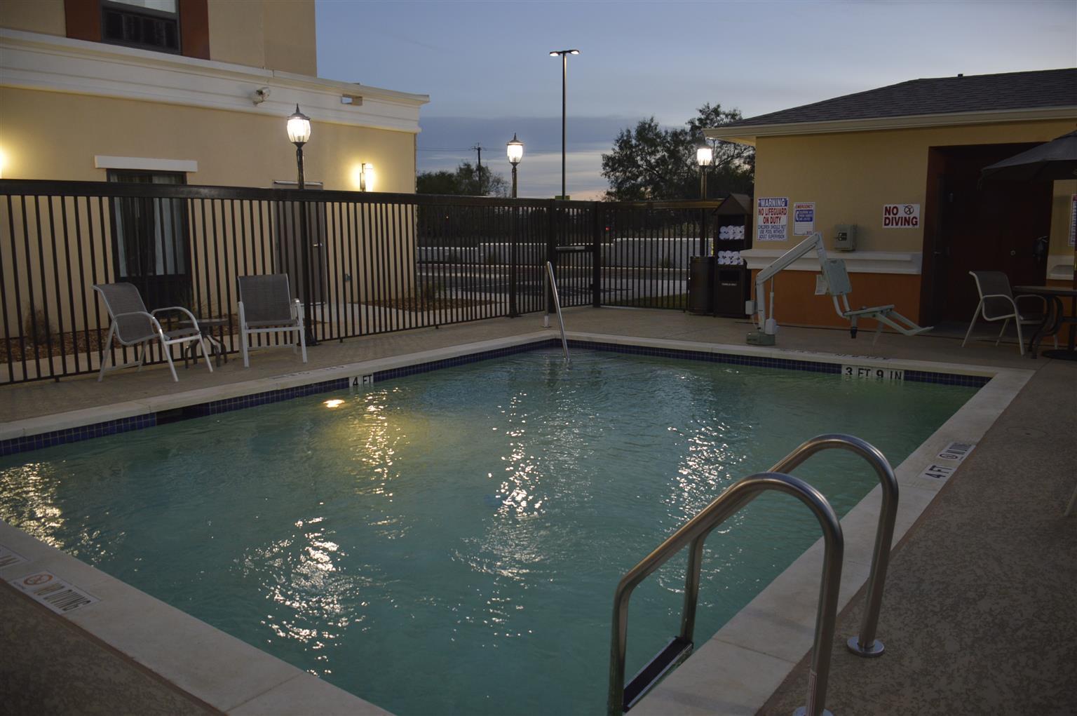 Western San Antonio Hotel Elmendorf